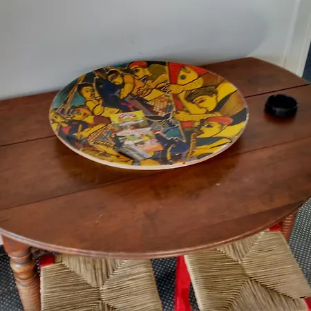 Avocado Beyond Couette-café 4*