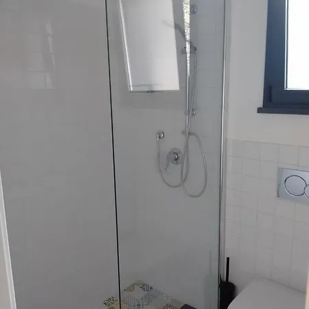 Avocado Beyond Couette-café