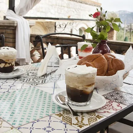 Couette-café Avocado Beyond 4*