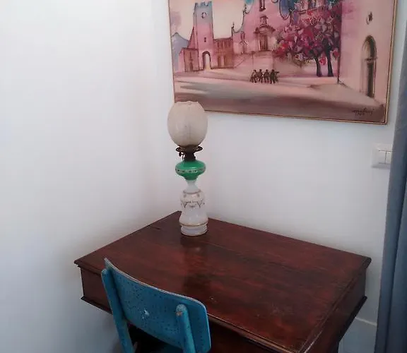 Avocado Beyond לינה וארוחת בוקר