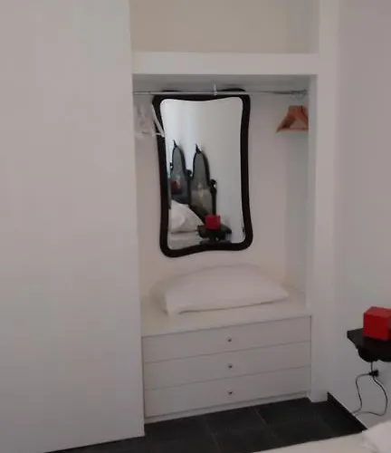 Bed & Breakfast Avocado Beyond 4*