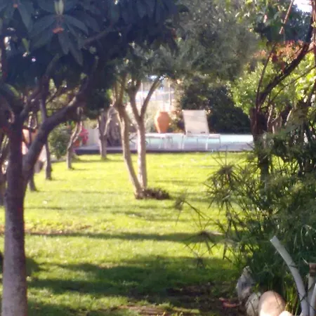 Avocado Beyond Bed & Breakfast Giardini Naxos