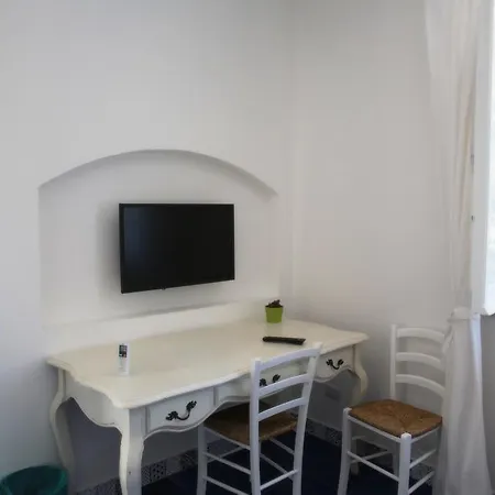 Bed & Breakfast Avocado Beyond Giardini Naxos
