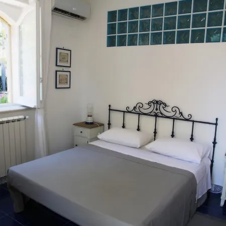 Bed & Breakfast Avocado Beyond Giardini Naxos